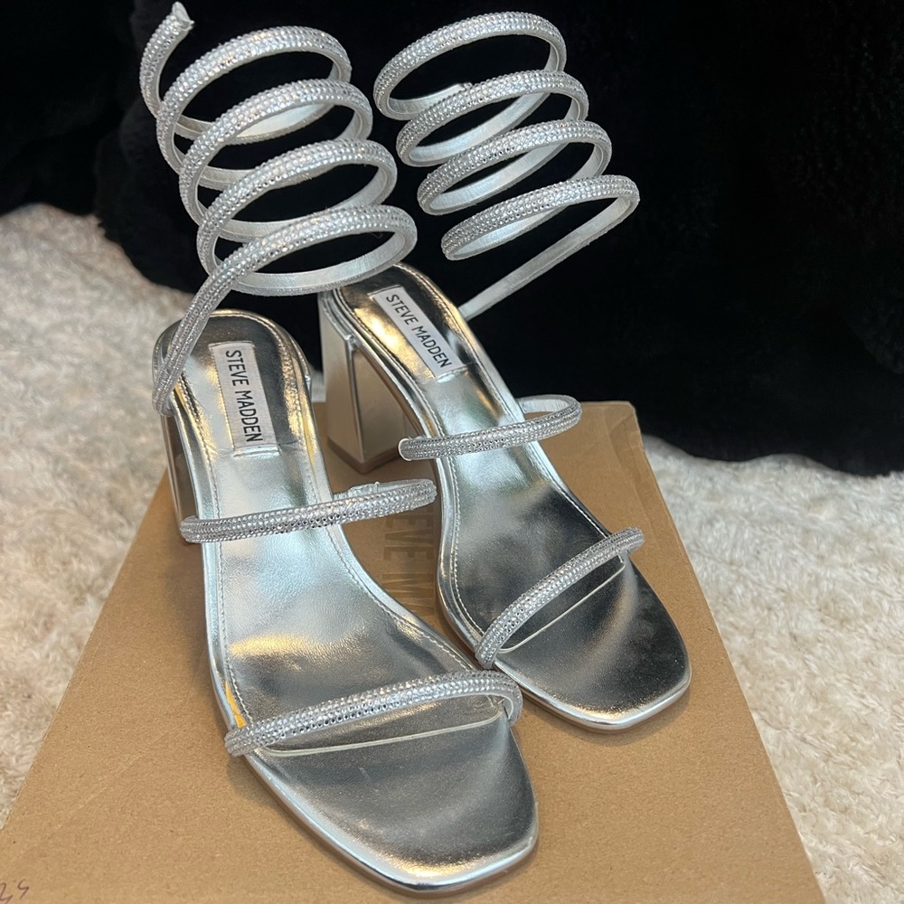 NWT Steve Madden Metallic Silver Spiral-Strap Heels